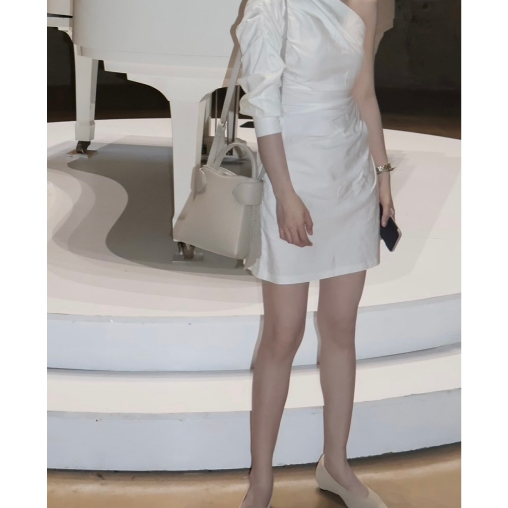 𝗞𝗵𝗶𝗲𝘁- Đầm Linen Tưng Premium lệch vai BASIC