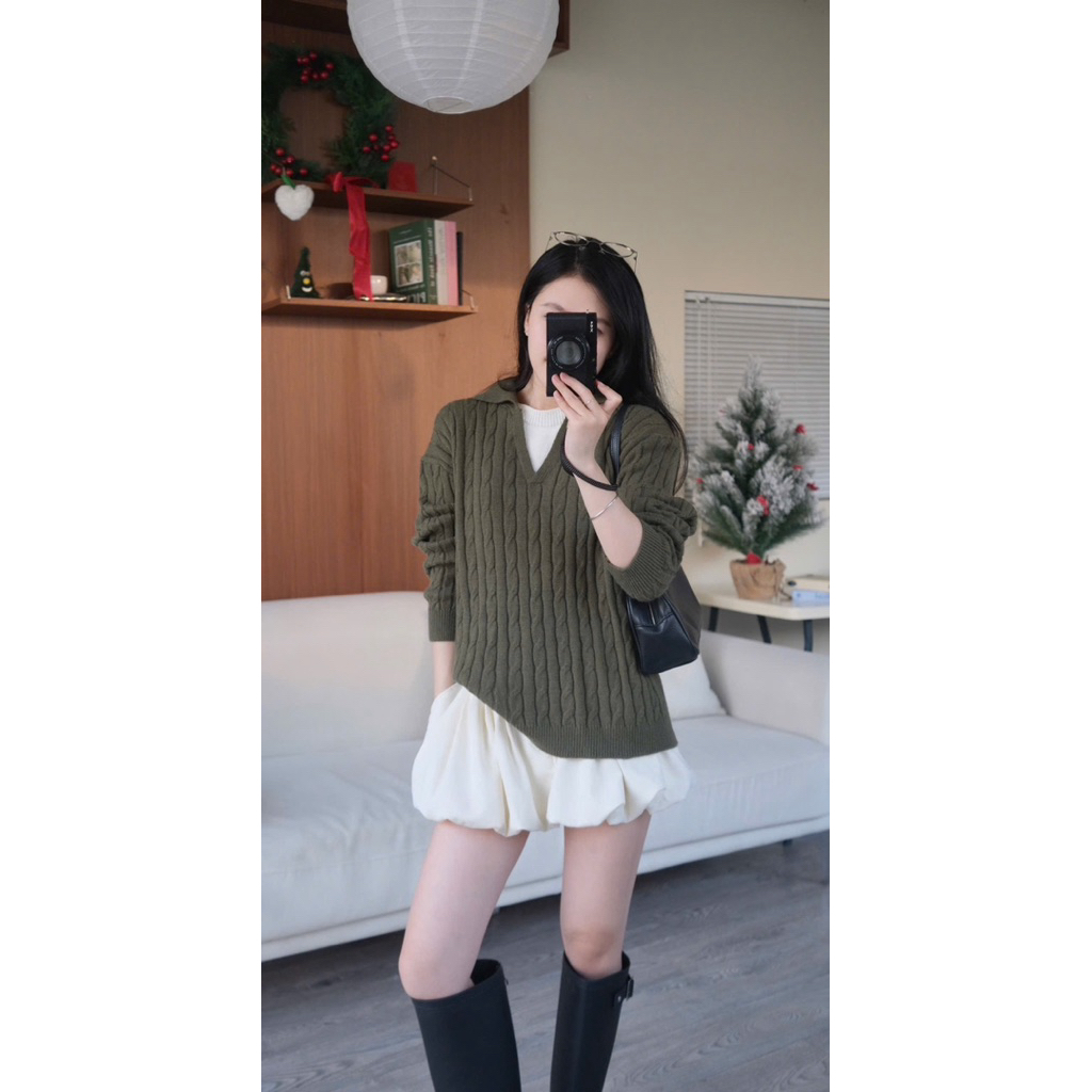 Áo len thừng cổ polo dài tay phối len trắng Nữ the.sweaterweather TSW