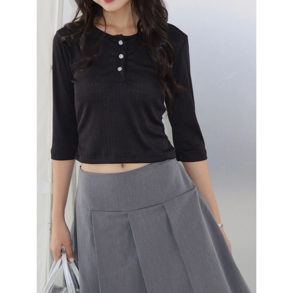 Áo thun nữ tay lỡ SONNA HI - phối cúc ngực, chất cotton mịn - BUTTON HALF SLEEVE TOP