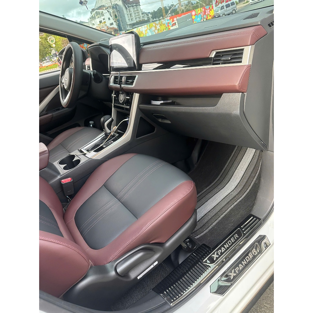 Thảm cước lót sàn ô tô Mitsubishi Xpander chuẩn form, cắt may theo xe bấm khuy ghế lái chuẩn nguyên zin xpander
