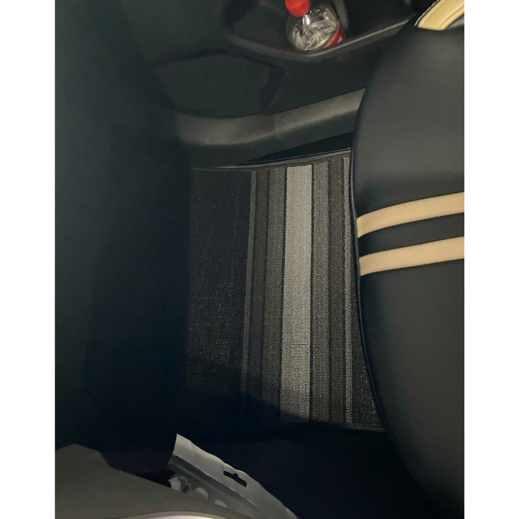 Thảm cước lót sàn ô tô Toyota Veloz chuẩn form, cắt may theo xe