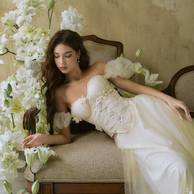 Corset AURALUNE xếp ly, tay phồng, kết hoa thủ công