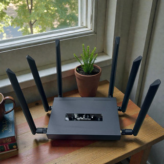 Bộ phát wifi từ sim 4g 5g X600 vỏ kim loại, có thể lắp ăngten rời