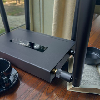 Bộ phát wifi từ sim 4g 5g X600 vỏ kim loại, có thể lắp ăngten rời