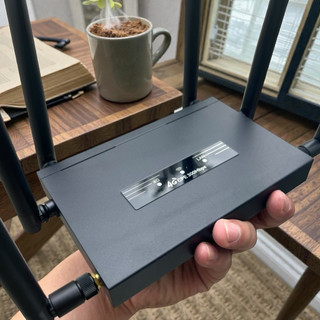 Bộ phát wifi từ sim 4g 5g X600 vỏ kim loại, có thể lắp ăngten rời