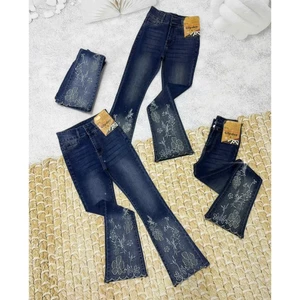 Quần Jeans Nữ Lưng Cao Ống Loe Dài Thêu Hoa Đính Đá Lai Gợn Sóng