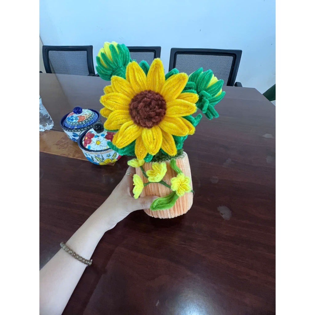 Chậu hoa hướng dương để bàn - kẽm nhung (tặng 01 bọ rùa)