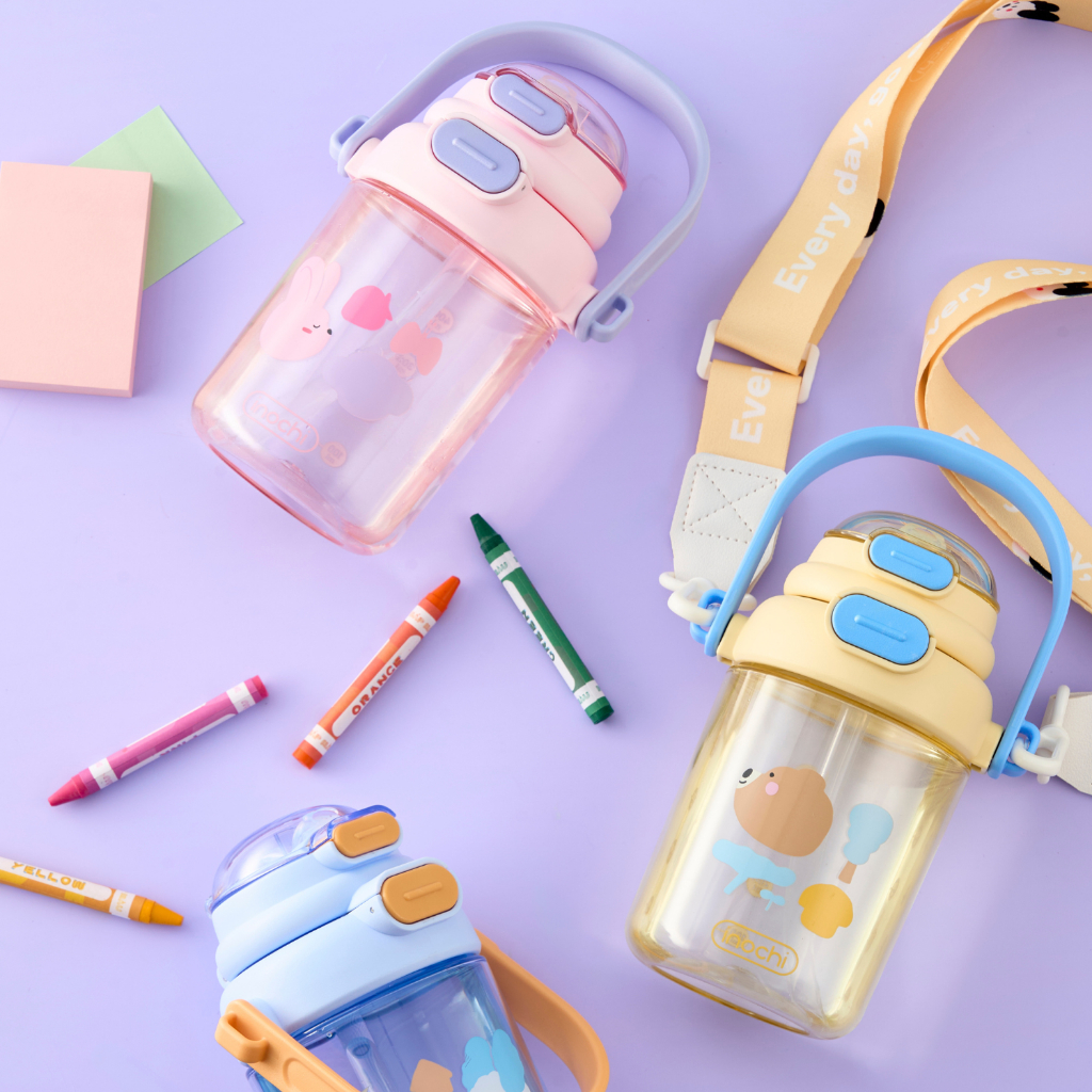 [MỚI] Bình nước KITA POP ngộ nghĩnh, có quai xách & dây đeo tiện dụng, nắp thiết kế uống được 2 kiểu