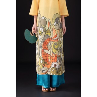 SWANLAKE | Áo Dài Nữ Cách Tân Suông Cổ Trụ Tay Lỡ Vải Linen Lụa In Họa Tiết Cá Chép Tết L13097