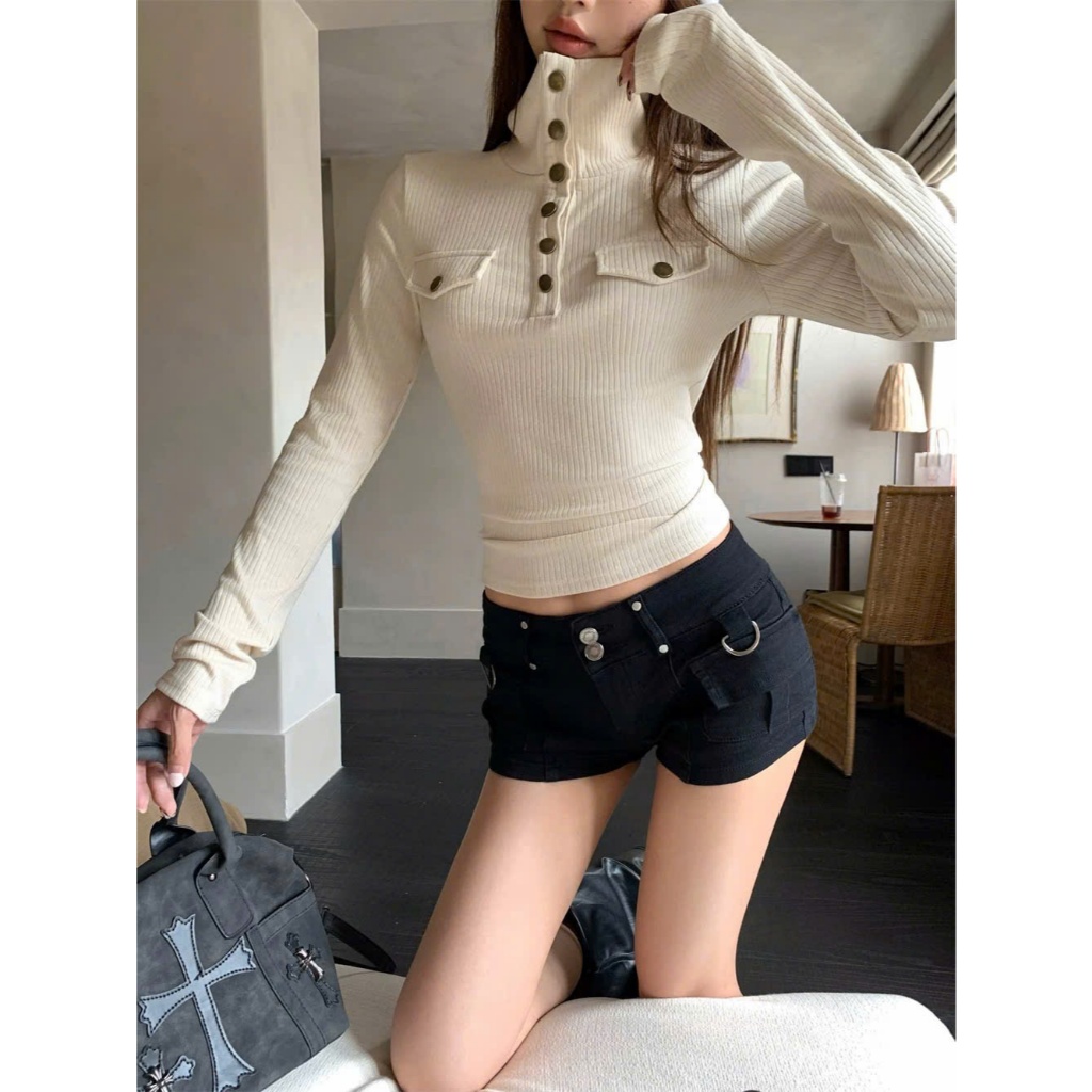 (sẵn) Áo dài tay chất tăm cổ lọ đứng khuy cài nắp túi ngực màu đen kem vàng phong cách Hàn Quốc ATDT071 - Tiktik