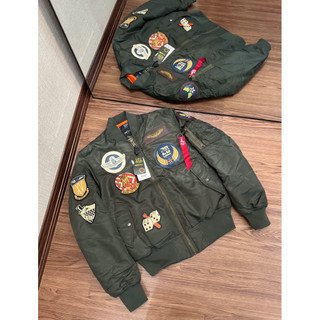 Áo Khoác Bomber Nam Phong Cách Phi Công – Áo Khoác Dù Nam Vá Logo Cá Tính, Giữ Ấm Tốt, Form Chuẩn Streetwear