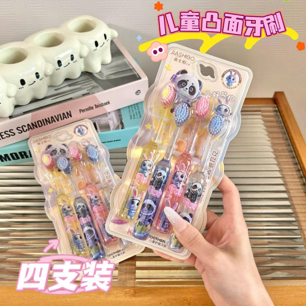 Set vỉ 4 cây bàn chải đánh răng bé trai và bé gái, màu sắc dễ thương. lông tơ siêu mềm, từ 3-8t