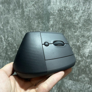 Chuột công thái học không dây Logitech Lift Vertical – Bluetooth | USB | Giảm ồn | Windows / macOS - NEW NOBOX