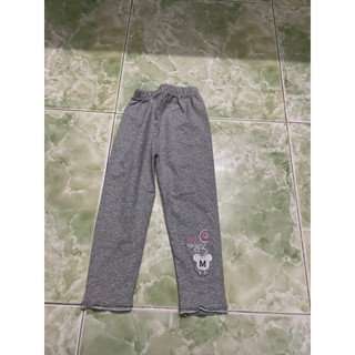 Quần bé new dài tầm 41cm - O27