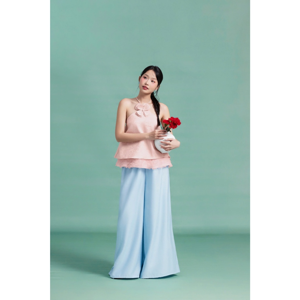 (Sẵn) Áo Nữ EVANIA Cổ Yếm Hoa 2 Tầng Duyên Dáng SECODEE