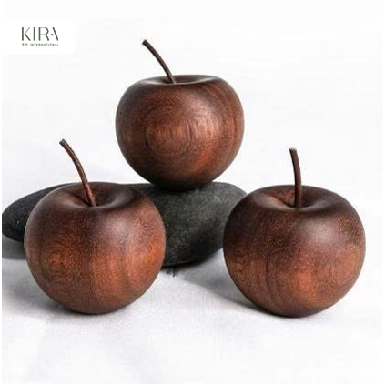Táo khuếch tán hương bằng gỗ thiết kế sáng tạo, biểu tượng táo bình an – đồ decor trang trí nhà cửa, giúp lan tỏa hương