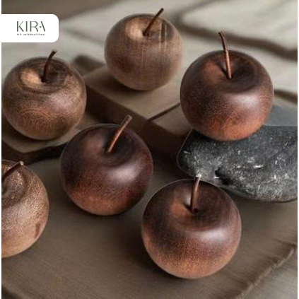 Táo khuếch tán hương bằng gỗ thiết kế sáng tạo, biểu tượng táo bình an – đồ decor trang trí nhà cửa, giúp lan tỏa hương