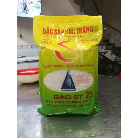 Gạo ST25 Thơm Ngon Gạo Sạch Ngọc Nga, Gạo St25 Lúa Tôm Bao 5kg Đặc Sản Sóc Trăng Mềm Ngọt Đạt Chuẩn