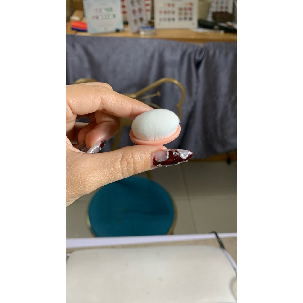 chổi phủi bụi hình nhẫn đeo tay tiện lợi, lông mềm - Linh Bùi