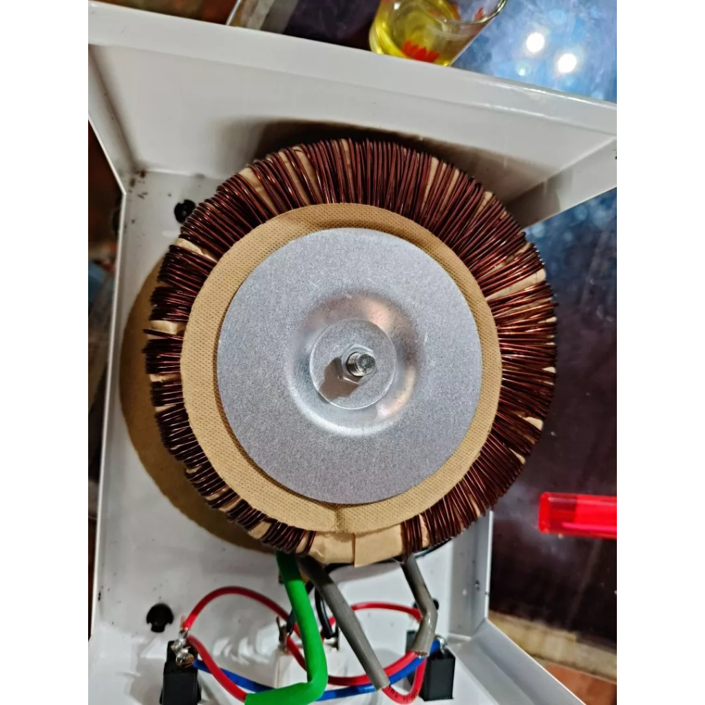 Đổi nguồn 220V sang 100V  Biến áp tữ ngẫu 2KVA Vỏ Kim Loại Bảo Hành 2 Năm