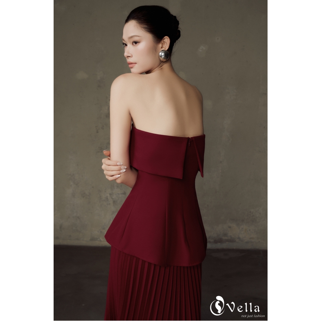 Set Váy Áo Đỏ Burgundy Dự Tiệc – Áo Peplum Cúp Ngực & Chân Váy Xếp Li Vella VA25088 VV25127