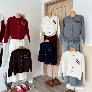 Áo Len Sweater Nữ Tay Dài Phối Cúc Gài Nhiều Màu Kèm Charm Cún Gài Áo Form Dáng Rộng Hàng Quảng Châu.