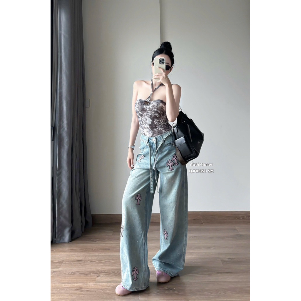 Quần jeans suông chrome hearts kèm dây đính đá
