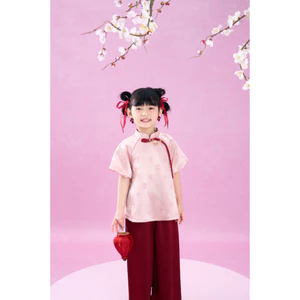 Set lụa cách tân bé gái Thanh Thảo, BST Phong Hoa 2026 chất liệu lụa cao cấp BY L'AMME