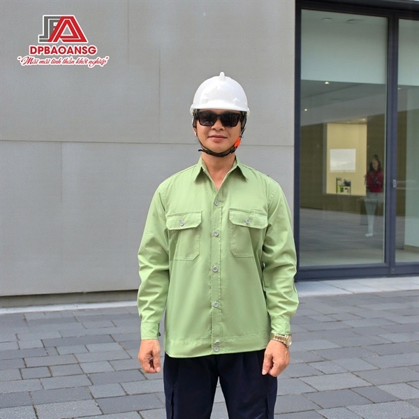 Áo Công Nhân Bảo Hộ Lao Động Có Phản Quang Trong Cơ Khí, Xây Dựng