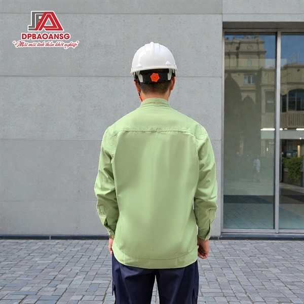 Áo Công Nhân Bảo Hộ Lao Động Có Phản Quang Trong Cơ Khí, Xây Dựng