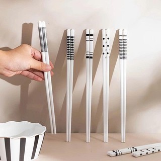 Hộp 5 Đôi Đũa Gốm Sứ Yatasmat Kháng Khuẩn Phong Cách Nhật Bản CAO CẤP