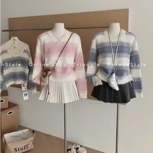 TRIANGLE - Soft Sweater (Cân nhắc kỹ, return is not welcomed) - Áo len phong cách Hàn Quốc, thanh lịch, dễ mặc