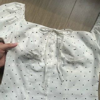 Mimi Top | Áo linen chấm bi tay bồng phối bèo | BYMINTT