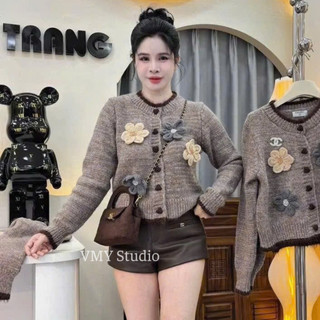 VMY Studio - Áo khoác len cardigan dài tay phối hoa tím xinh xắn, áo len cardigan đính cúc tim đính hoa nổi QC