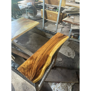 Gỗ me tây: 30 x 150cm (Sơn 1 mặt)