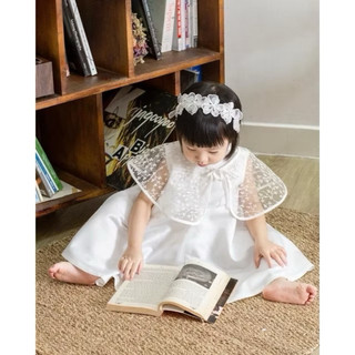 Váy trắng bé gái kèm choàng ren