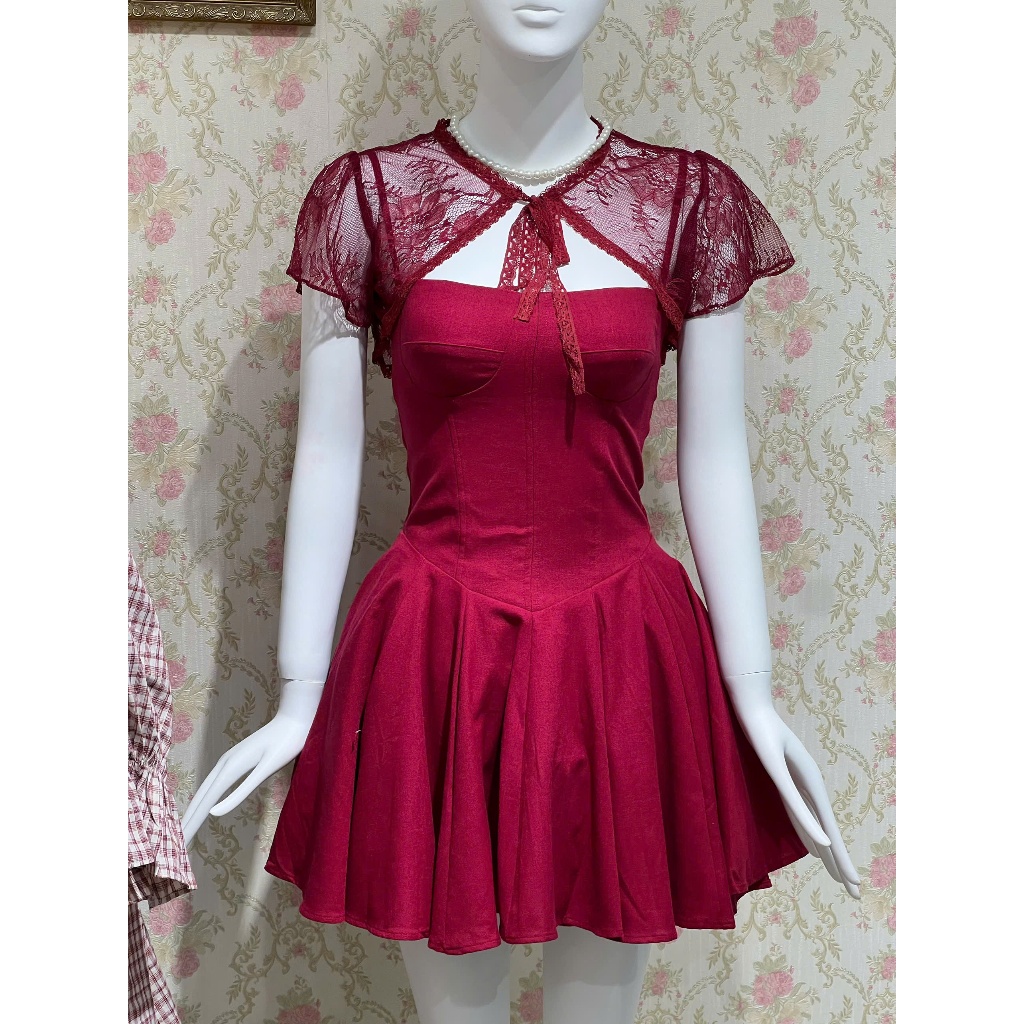 Nami Dress Set váy hai dây tùng phồng kèm áo khoác ren mỏng – thanh lịch và nữ tính