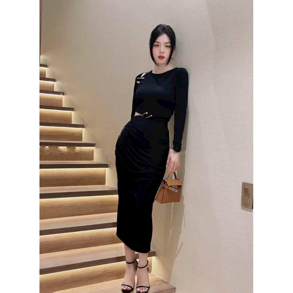 Đầm body tay dài ghim băng Versace