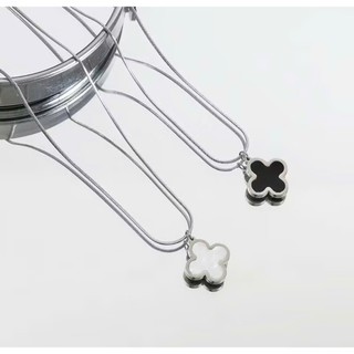 Vòng Cổ Cỏ 4 Lá Mặt Đen/Trắng – Dây Chuyền Nữ Thép Không Gỉ Thời Trang