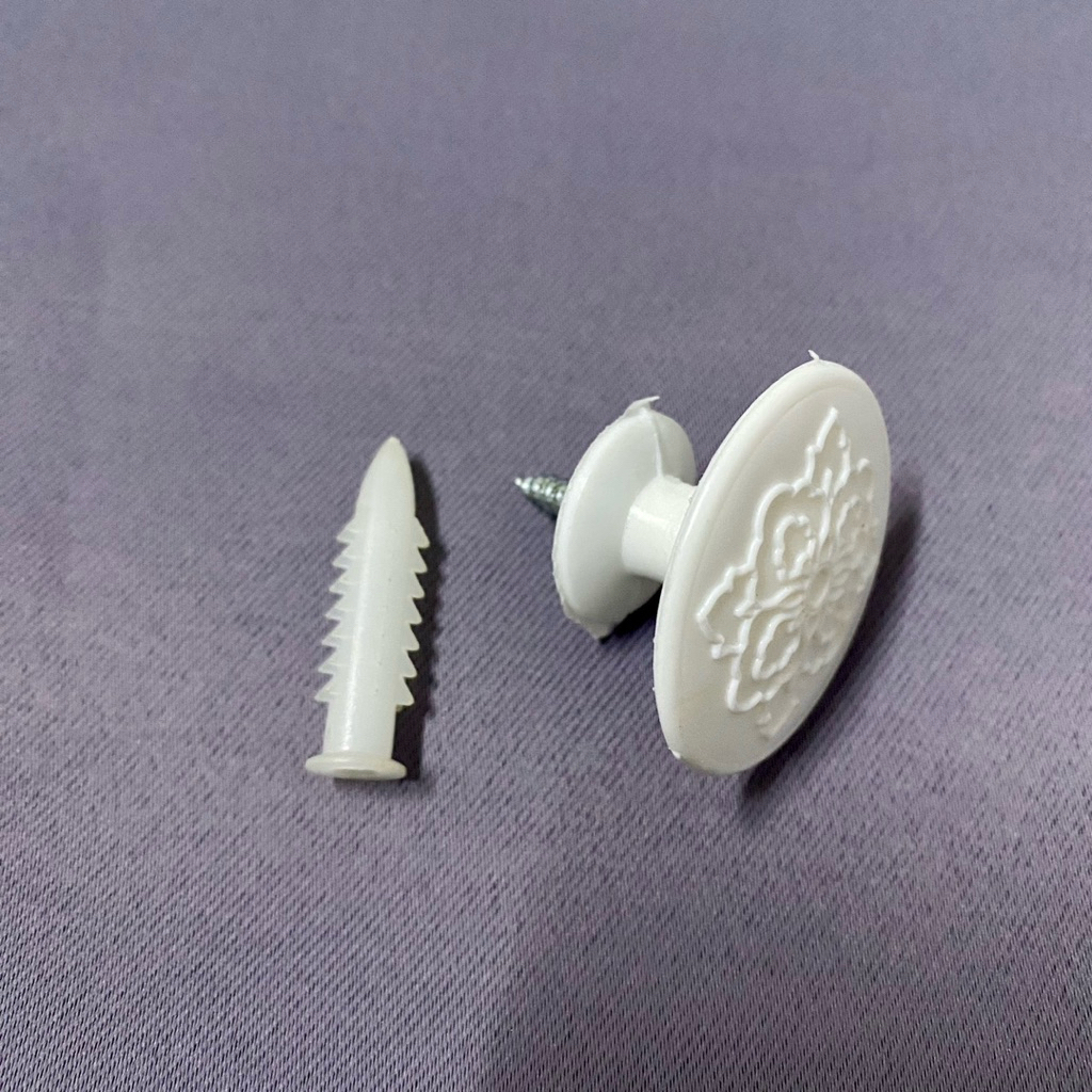 Núm treo dây rèm, treo đồ, cần khoan, chất liệu nhựa cứng cáp.