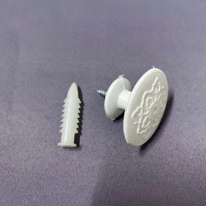 Núm treo dây rèm, treo đồ, cần khoan, chất liệu nhựa cứng cáp.