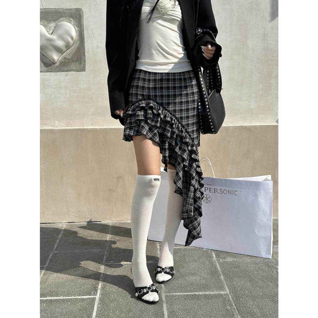 [KH42] Chân váy midi xếp ly bất đối xứng kẻ caro VENUIE, ôm sát cơ thể tôn dáng | KHAO BOUTIQUE