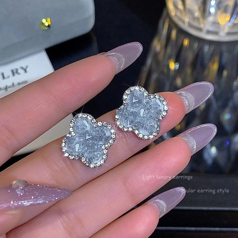 Bông tai cỏ bốn lá màu xanh kim bạc S925 2025 mới phong cách hot nhỏ tươi bông tai dành cho nữ cao cấp KT38
