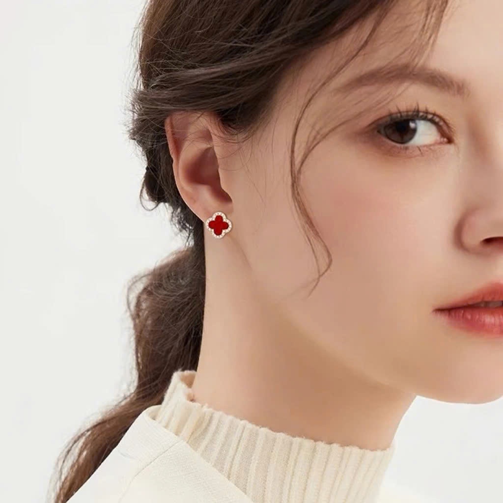 Bông tai nữ cỏ bốn lá đính đá sang trọng đen trắng đỏ. Hoa tai đính pha lê Zirconia - HoLie