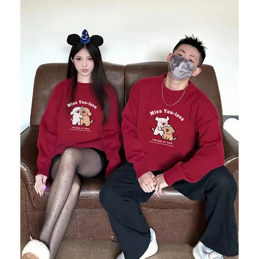 Áo đôi nỉ đỏ Miss You Too in hình gấu dễ thương – Áo cặp nam nữ mặc đông ấm áp