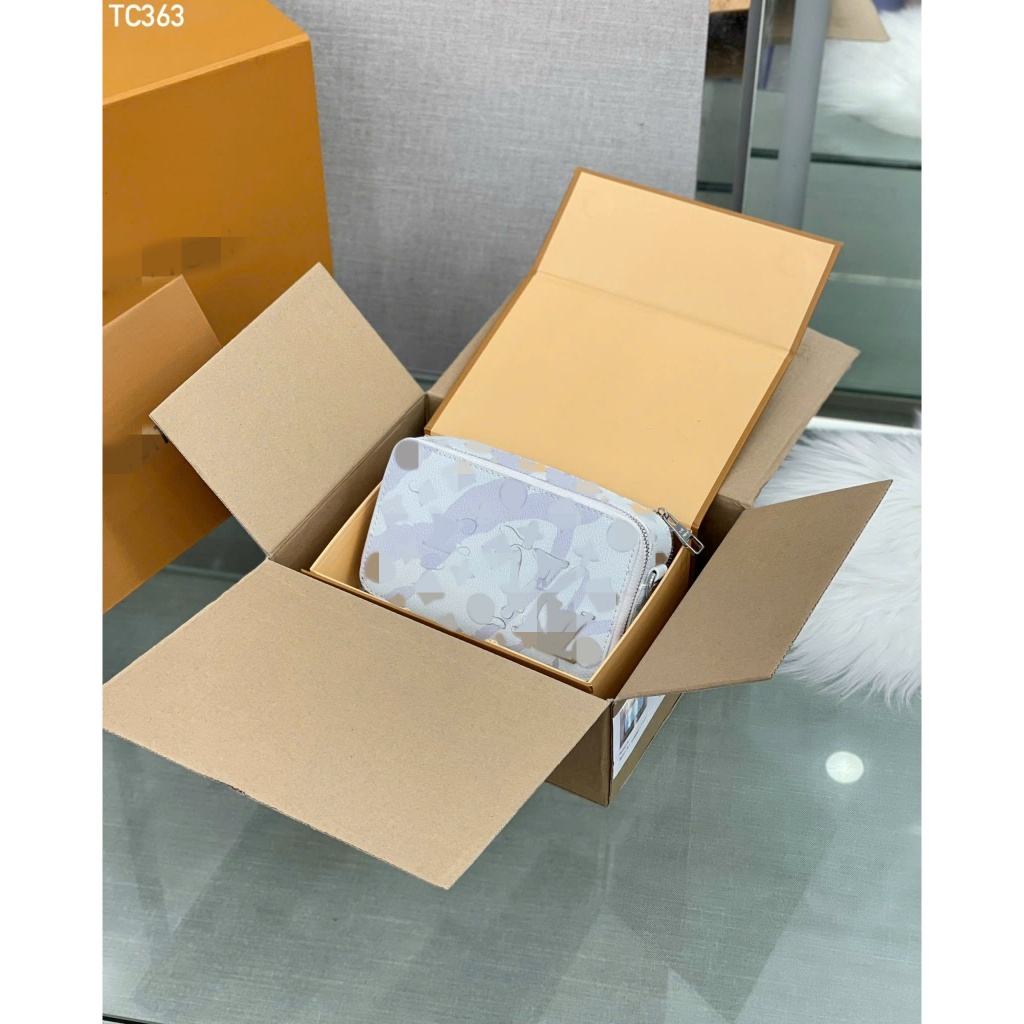 Túi đeo chéo thời trang họa tiết Lờờ Vêê Fullbox – Phù hợp đi chơi, đi làm