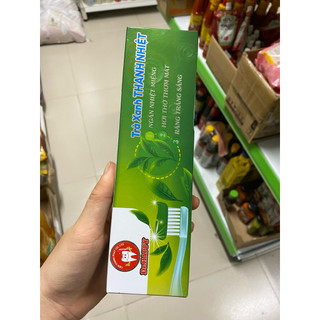 Kem đánh răng tặng kèm bàn chải đánh răng Trà Xanh thơm mát