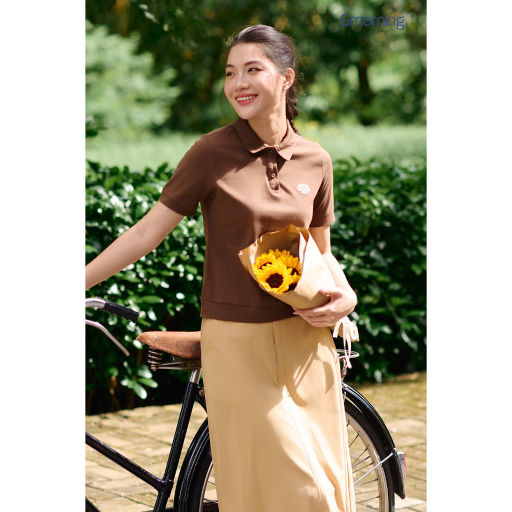 Áo Polo Nữ GUMAC Form Suông Regular Cách Điệu Thêu Chữ Cơ Bản Trẻ Trung YAPF10055