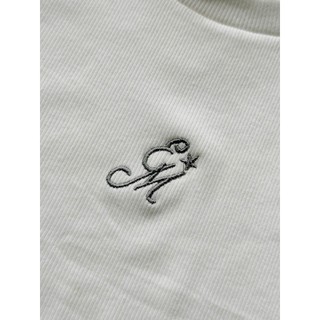 Áo Baby Tee tay ngắn thêu logo chất thun gân