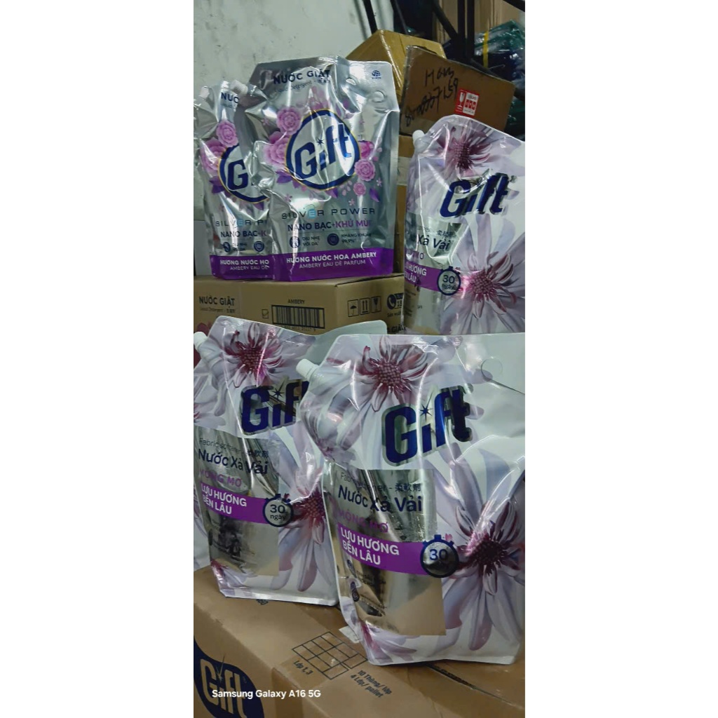 Nước xả vải GIFT hương mộng mơ lưu hương